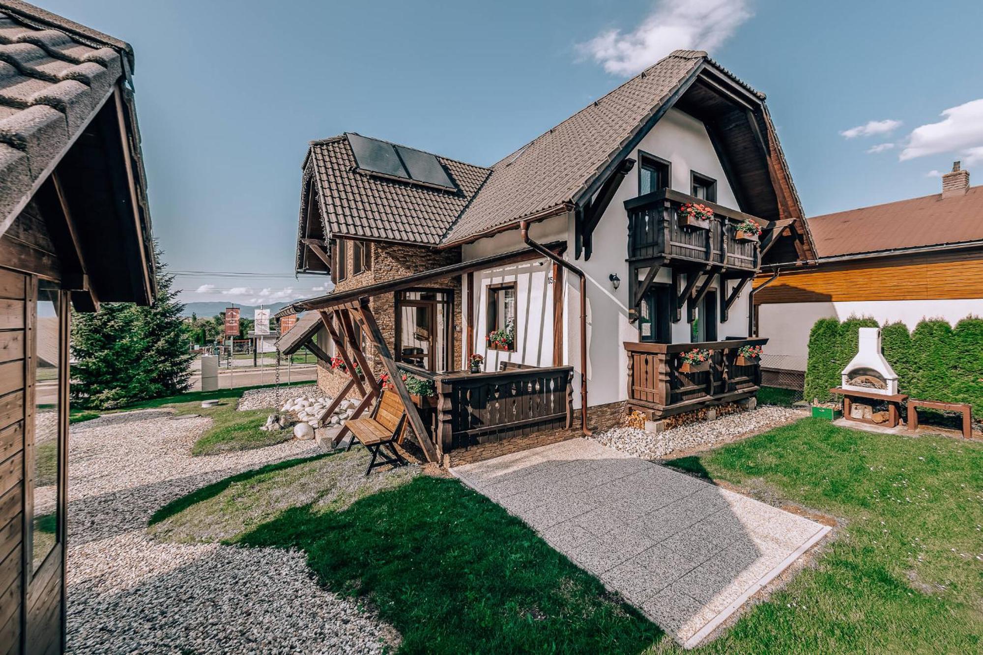 Apartmany Pod Chopkom Pavcina Lehota  Exterior photo